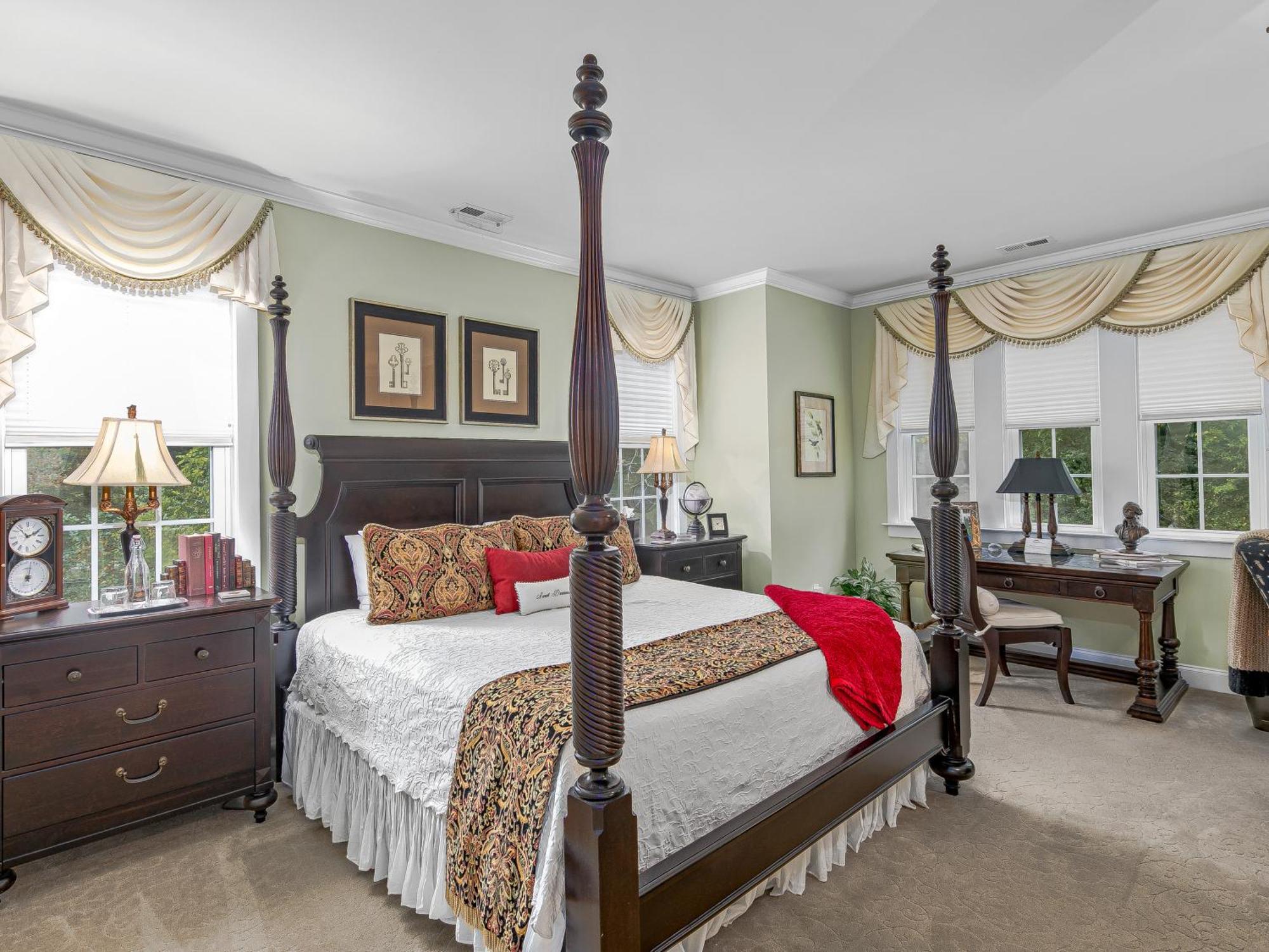 Bed & Breakfast On Tiffany Hill Mills River Room photo